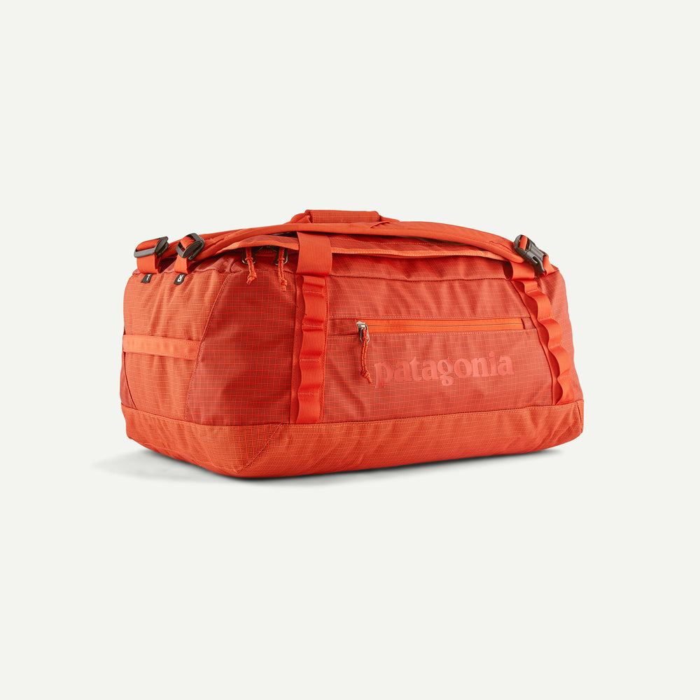 
                  
                    Black Hole Duffel 40L
                  
                